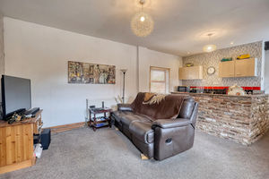 Annexe Kitchen/Diner- click for photo gallery